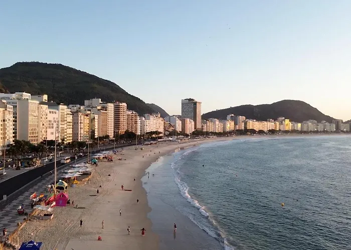 Perto Copacabana Palace, 2